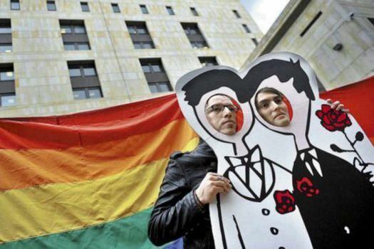 Colombianos, en contra de legalizar drogas y matrimonio entre homosexuales
