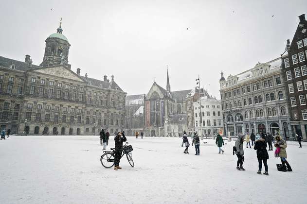 Tormenta Darcy deja bajo la nieve a Holanda, Reino Unido, Alemania y Bélgica