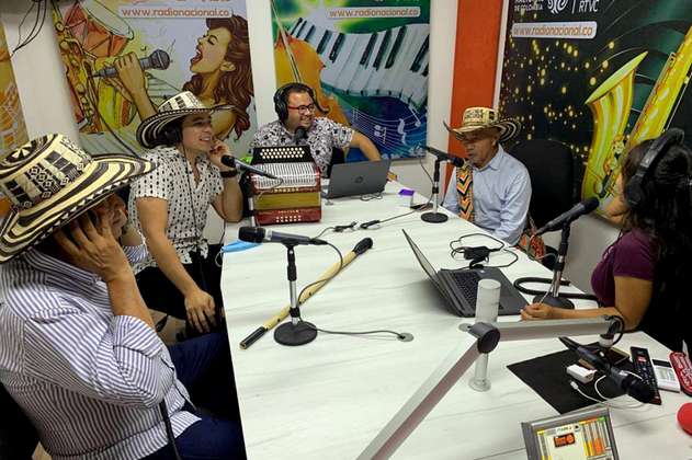 La radio rescata del olvido los pueblos azotados por la violencia en Colombia