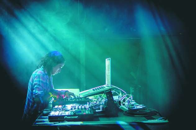 Sama Abdulhadi, la DJ  que rompe estereotipos