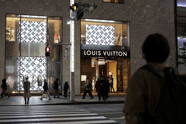 Arquitecto Frank Gehry diseña frasco del último perfume de Louis Vuitton