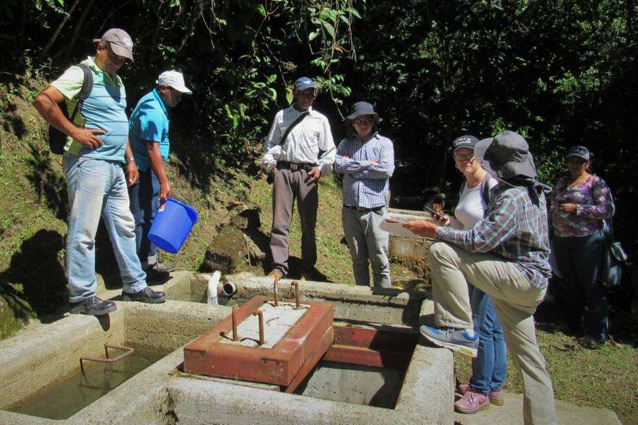 Acueducto comunitario en Barbosa, Antioquia. Hay cerca de 12.000 acueductos comunitarios en Colombia.