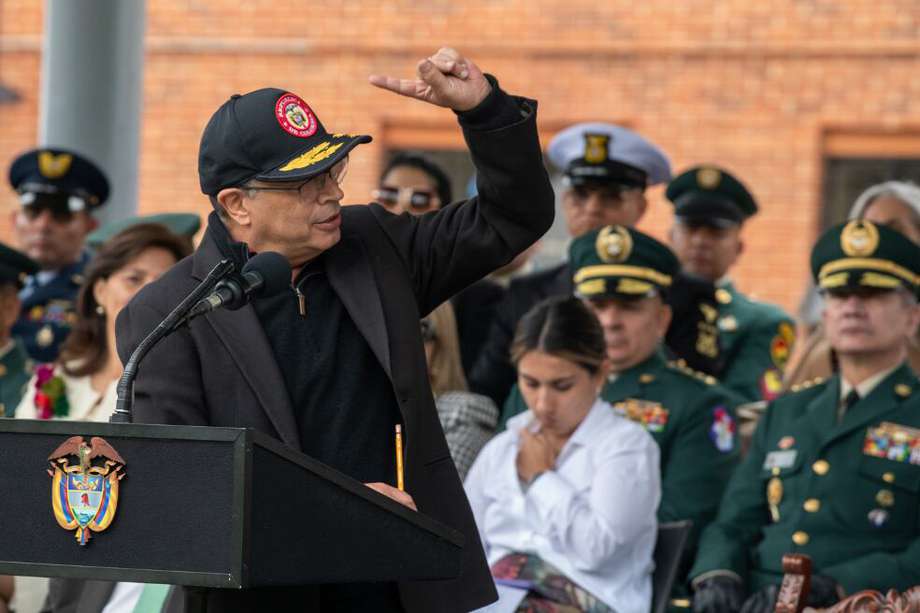 El presidente Gustavo Petro anunció como día cívico este 19 de abril durante una ceremonia en el Comando General de las Fuerzas Militares.