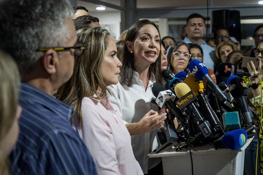 La líder opositora María Corina Machado habla durante una rueda de prensa en la sede del partido político Vente Venezuela, en Caracas. 