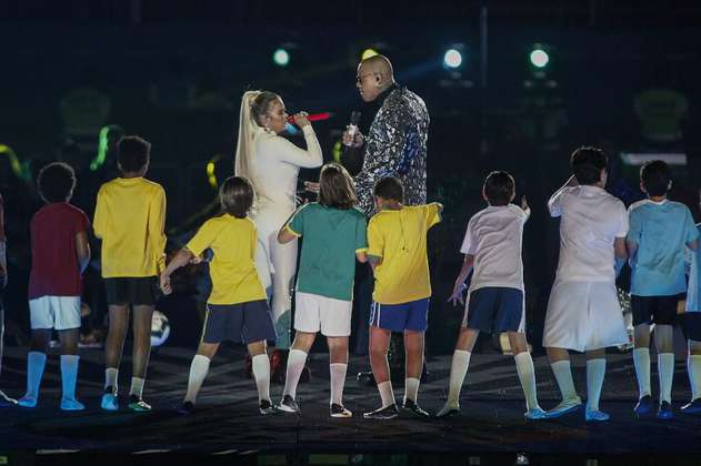 Karol G y Leo Santana inauguran con su canto la Copa América 2019