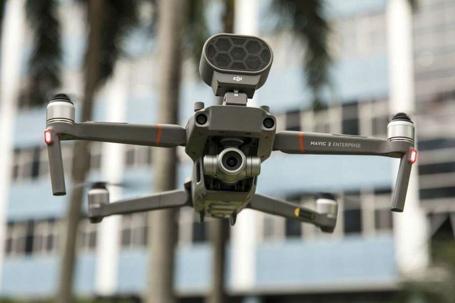 El Departamento de Comercio incluyó al fabricante de drones DJI por "permitir vigilancia de alta tecnología en China".