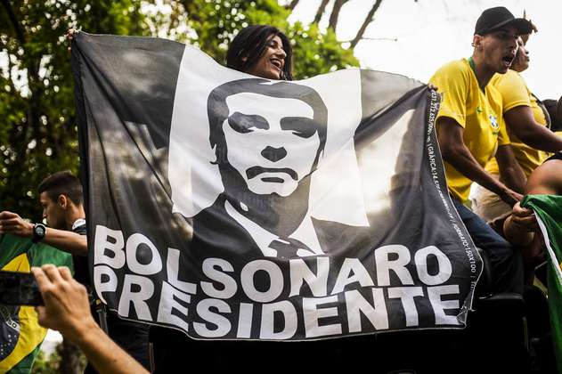 Bolsonaro busca robarse la atención de cara al último debate presidencial en Brasil