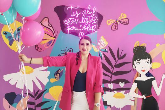Lina Marcela Peñaranda es la creadora Colorful, una idea de negocio donde se fusionan la creatividad y la inteligencia emocional.