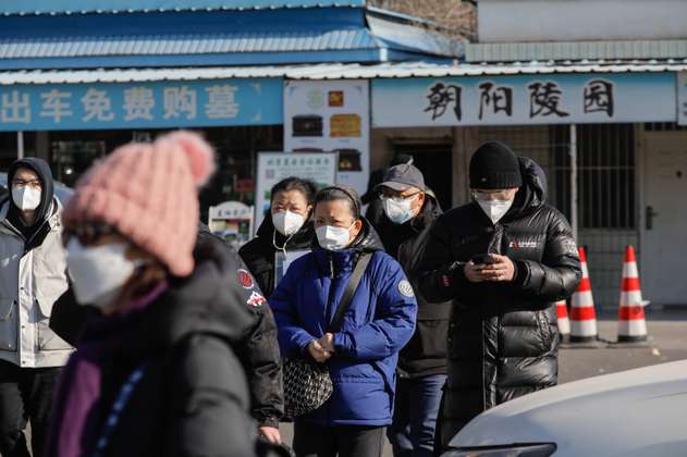 China asegura que ha compartido datos sobre contagios de covid-19 responsablemente