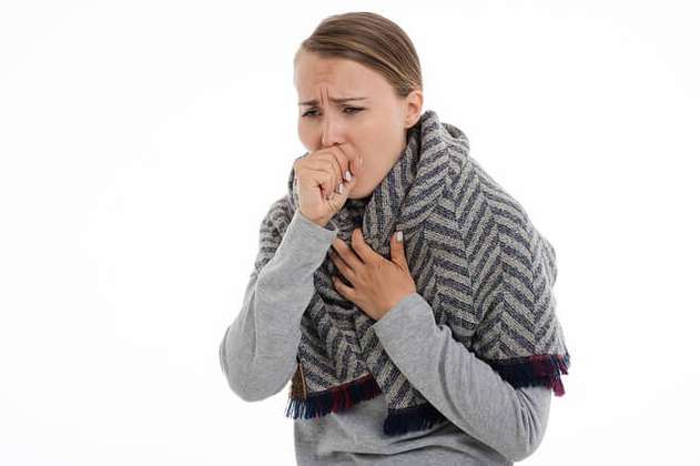 ¿Por qué se produce la tos? Presta atención a sus síntomas y tratamiento
