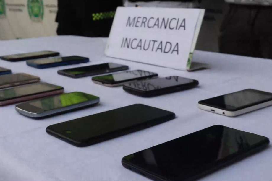 IMAGEN DE REFERENCIA
Las autoridades entregarán los celulares recuperados a sus respectivos dueños.