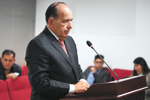 El exsenador liberal tiene la intención de seguir sometido en la JEP. / Gustavo Torrijos