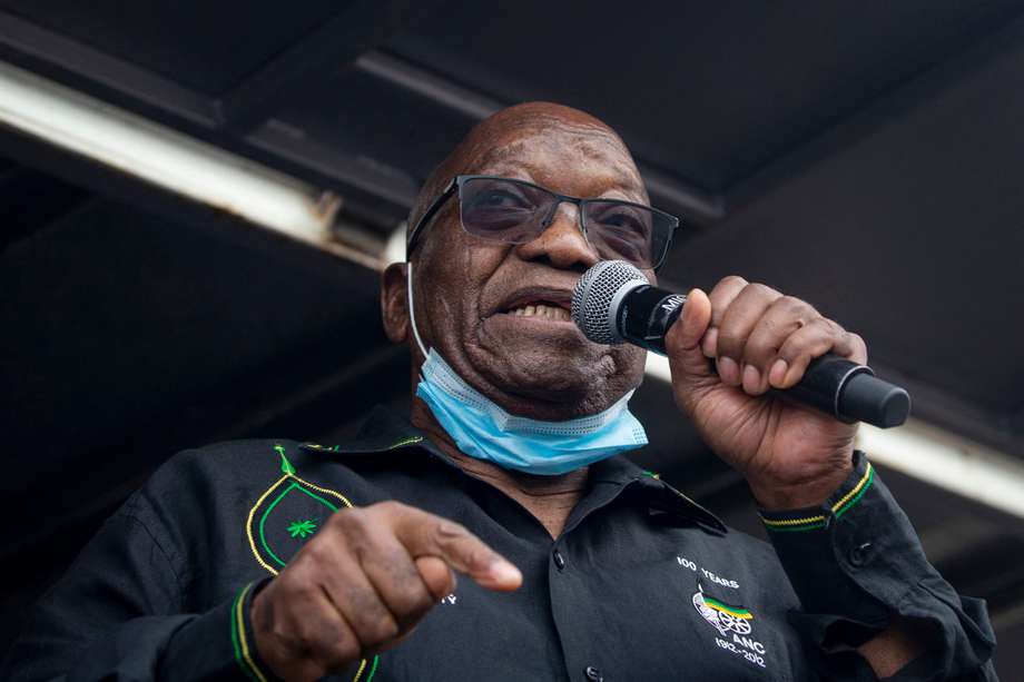 Zuma, de 79 años, fue condenado la semana pasada por la Corte Constitucional, en una decisión sin apelación, por negarse a declarar a investigadores anticorrupción.