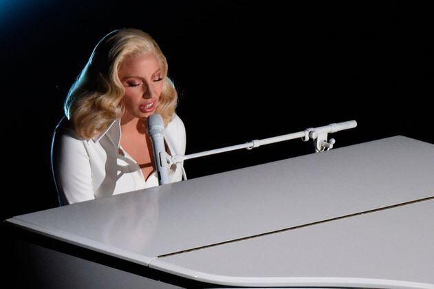 Familiares de Lady Gaga se enteraron de su violación por actuación en los premios Óscar