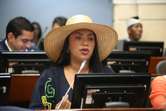 “Sigo insistiendo en el umbral de los tres salarios mínimos”: senadora Martha Peralta