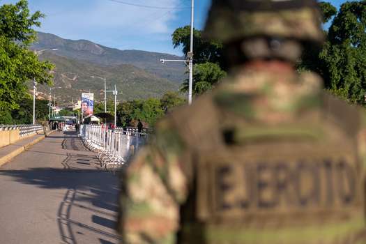 Refuerzo militar en la frontera con Venezuela