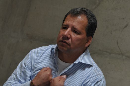 Daniel Rendón Herrera, alias “Don Mario”, minutos antes de su extradición a Estados Unidos. / Cortesía Policía
