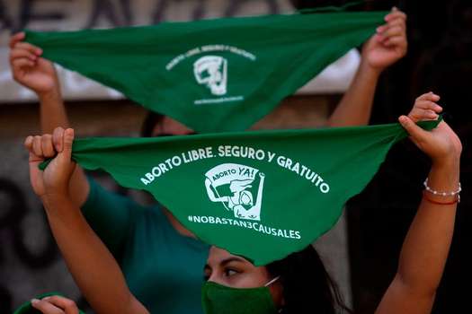 Mujeres chilenas se manifestaron a favor de la despenalización del aborto.
