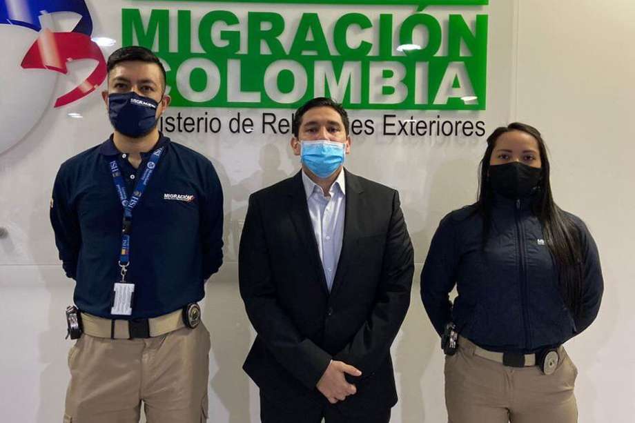 Al pisar suelo colombiano, Gustavo Moreno fue detenido por las autoridades por los delitos de concusión y corrupción y fue trasladado al búnker de la Fiscalía General en Bogotá