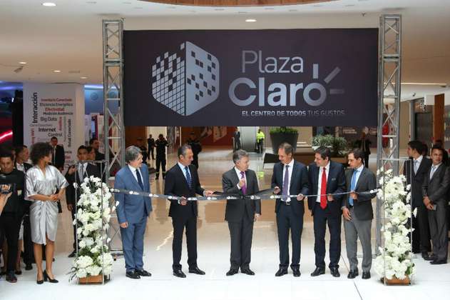 Presidente Santos y Carlos Slim Domit inauguraron centro comercial de Claro en Bogotá