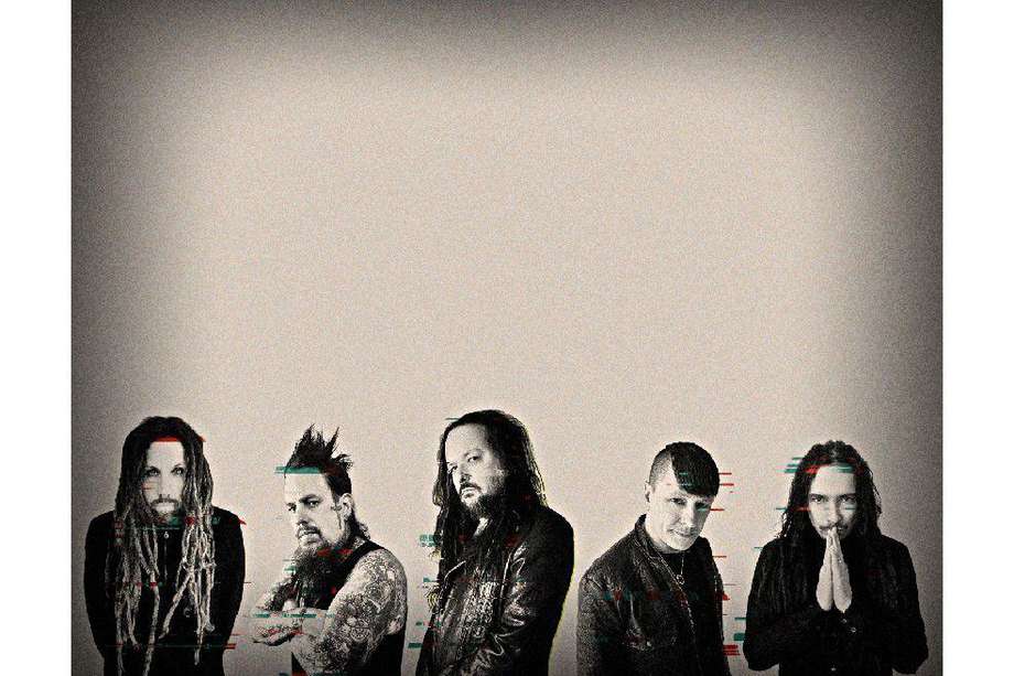 Korn está conformado por el vocalista Jonathan Davis, los guitarristas James “Munky” Shaffer y Brian “Head” Welch, el bajista Reginald “Fieldy” Arvizu, y el baterista Ray Luzier.