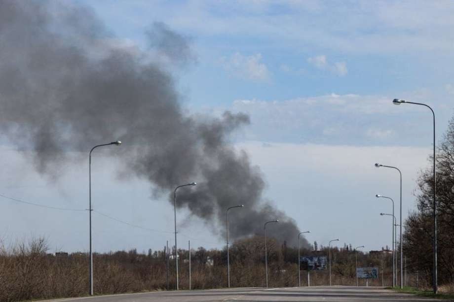 Aeropuerto de Dnipro, en el suroriente de Ucrania, fue bombardeado por Rusia.