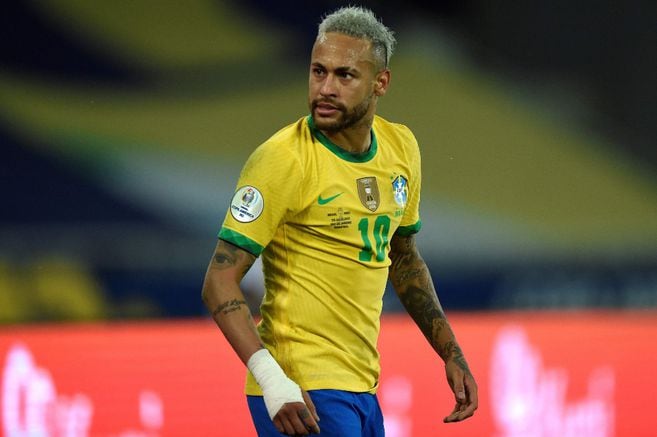 With Neymar unleashed, Brazil thrashed Uruguay 4-1