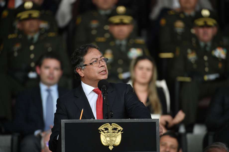 El presidente de Colombia, durante la ceremonia de transmisión de mando de la Policía Nacional.
