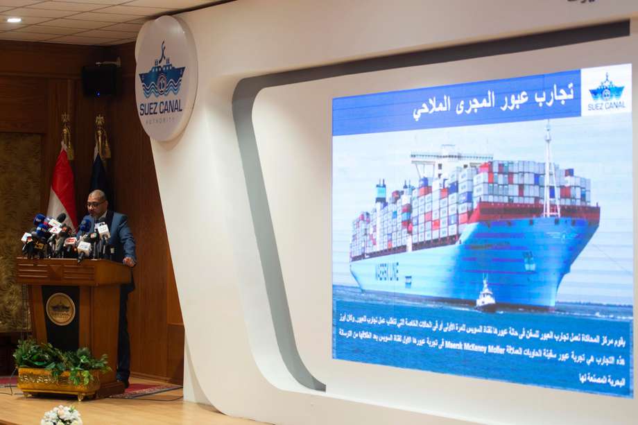 Autoridades egipcias explican el operativo que se llevó a cabo en el canal de Suez.