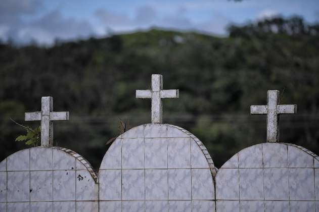 Fiscalía exhumará últimos cuerpos no identificados en el cementerio La Macarena