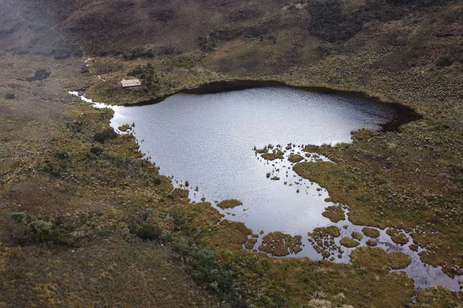 El Santuario de Flora y Fauna Iguaque está ubicado en el departamento de Boyacá, entre los municipios de Chíquiza, Villa de Leyva y Arcabuco.