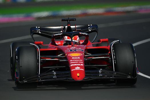 Leclerc durante los primeros entrenamientos libres del Gran Premio de Australia de Fórmula 1 en el Circuito de Albert Park en Melbourne, Australia.
