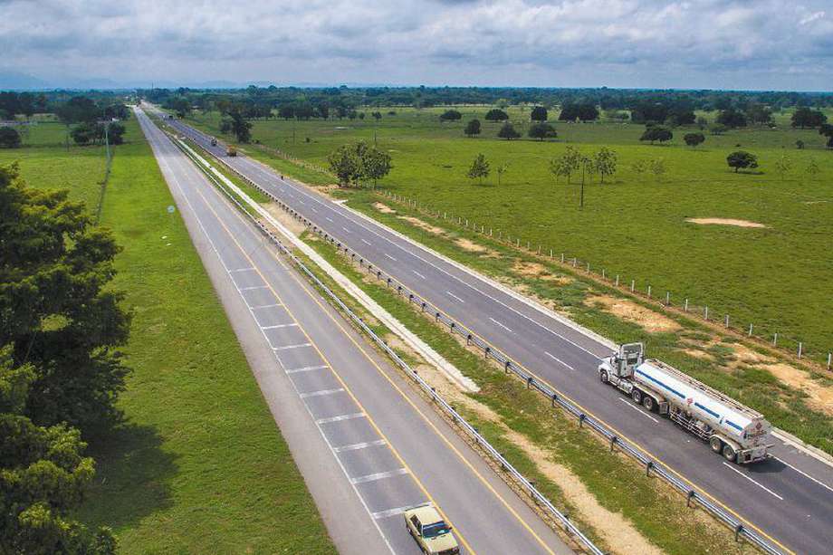 Colombia vive un proceso de renovación de infraestructura vial que lleva más de 10 años. En la foto: Ruta del Sol, Tramo 2.