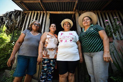 Las mujeres de Agroempo hoy cultivan plátano, yuca, cacao y crían animales. / Jose Vargas Esguerra.