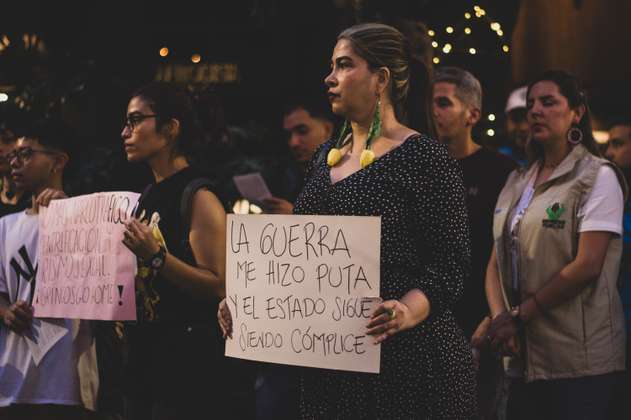 En imágenes: personas protestan frente al Hotel Gotham contra explotación sexual