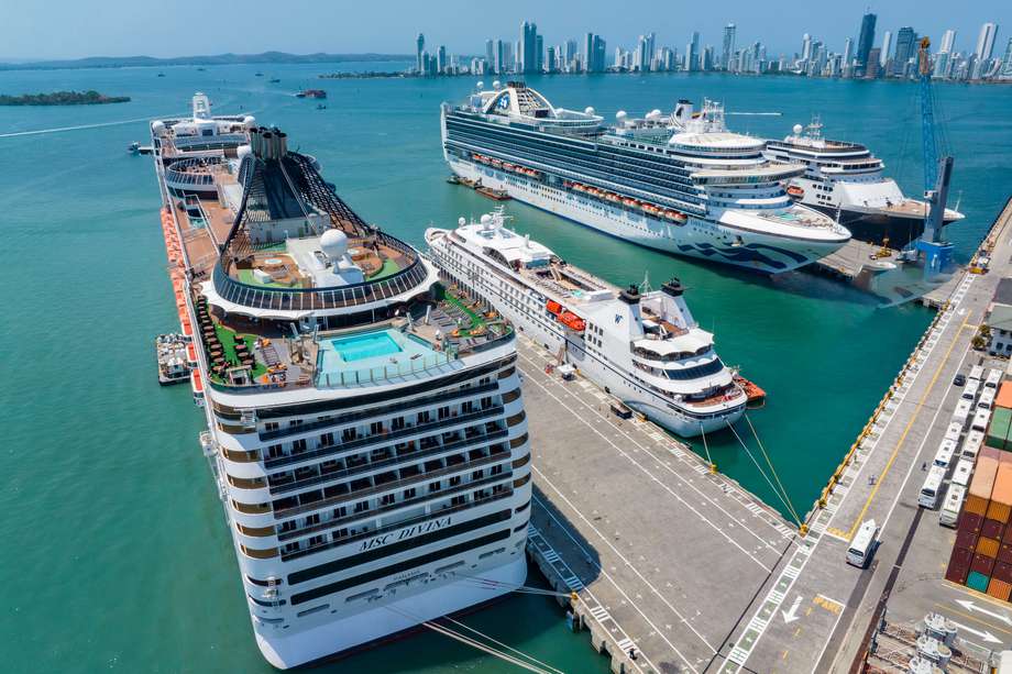 El Puerto de Cartagena recibirá en un día seis barcos en los que llegarán 13.142 visitantes.