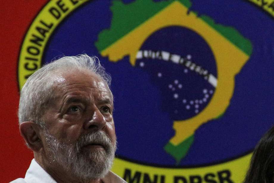 El expresidente Lula Da Silva estaría ultimando detalles para lanzar su candidatura presidencial para derrotar a Jair Bolsonaro. Ya cuenta con el 45 % de la intención del voto.
