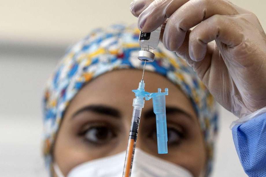 Vacuna Pfizer-BioNTech contra el coronavirus que se empieza a sumnistrar en el Hospital San Filippo Neri de Roma. 