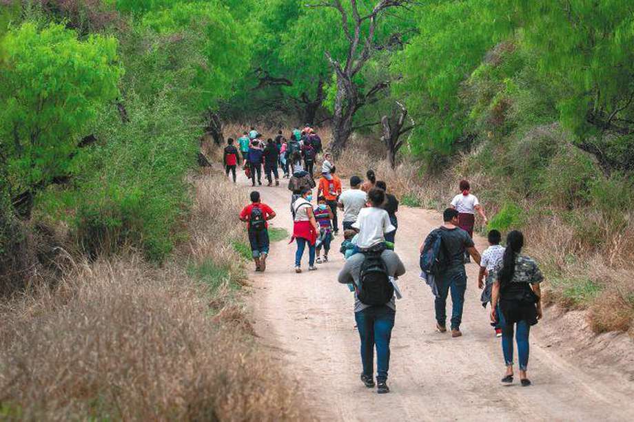 Hay consenso en que la cifra de inmigrantes ilegales que hoy intentan ingresar a Estados Unidos por la frontera mexicana es más alta que en las pasadas dos décadas.