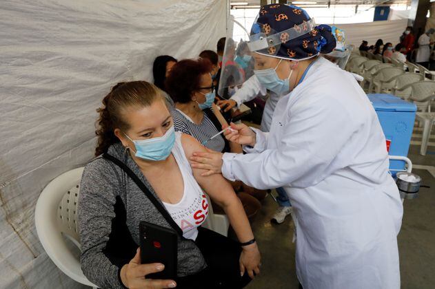 Estos son los puntos de vacunación contra el covid-19 este 26 de abril en Bogotá