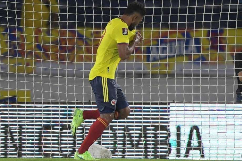 El delantero de Júnior de Barranquilla anotó de cabeza en el último minuto.