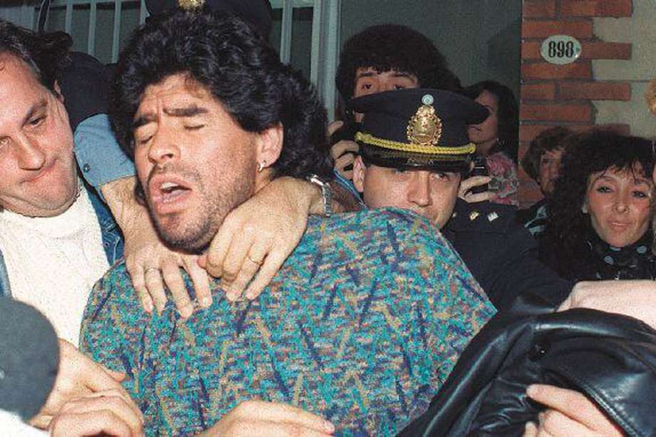 En abril de 1991 Maradona fue detenido en Buenos Aires por consumo y tenencia de drogas.
