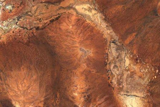 El cráter Yarrabubba se encuentra entre las localidades de Sandstone y Meekatharra (Australia).  / Agencia Sinc - Google Maps