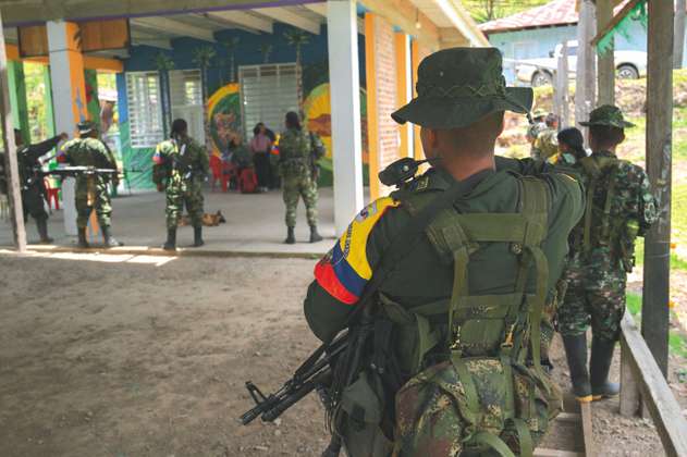 TikTok y otras estrategias de los grupos armados para reclutar a menores en Cauca