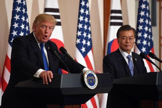 Donald Trump y su homólogo surcoreano, Moon Jae-in. / AFP