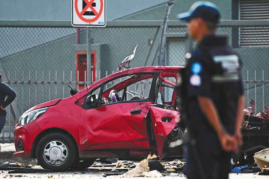 En la madrugada del martes 1 de noviembre se perpetraron nueve atentados en Guayaquil (seis) y Esmeraldas (tres). 