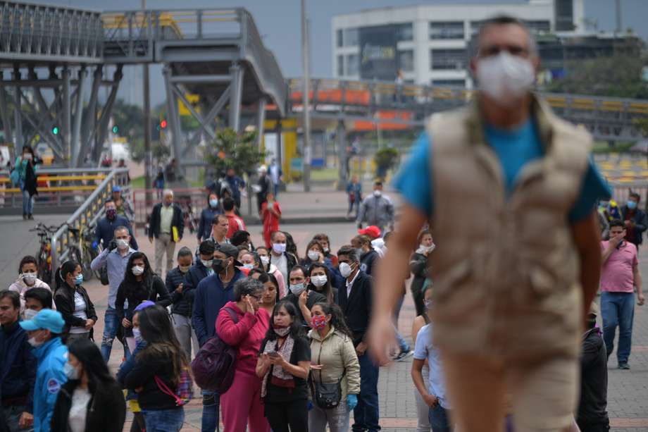 La Alcaldía de Bogotá aclaró que la medida de aislamiento selectivo con distanciamiento individual responsable sigue rigiendo. 
