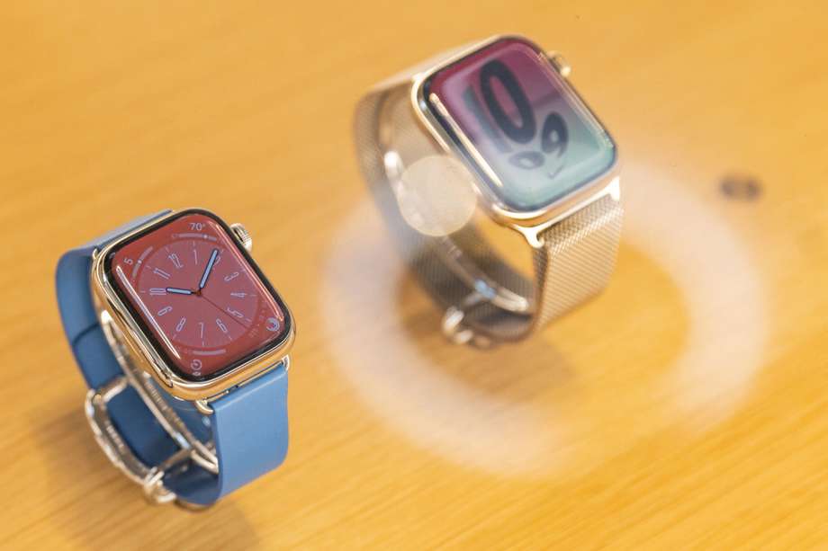 El sistema de control de glucosa de Apple podría terminar integrándose a la línea de relojes inteligentes de la compañía.