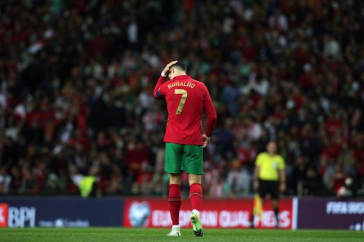 Cristiano Ronaldo en el partido de repechaje entre Portugal y Turquía, el pasado jueves // EFE/EPA/ESTELA SILVA
