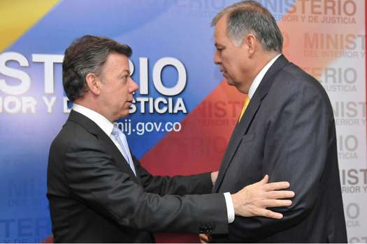 El presidente Santos y el procurador Ordóñez estarán hoy frente a frente en la discusión sobre el Marco por la Paz.  / SNP